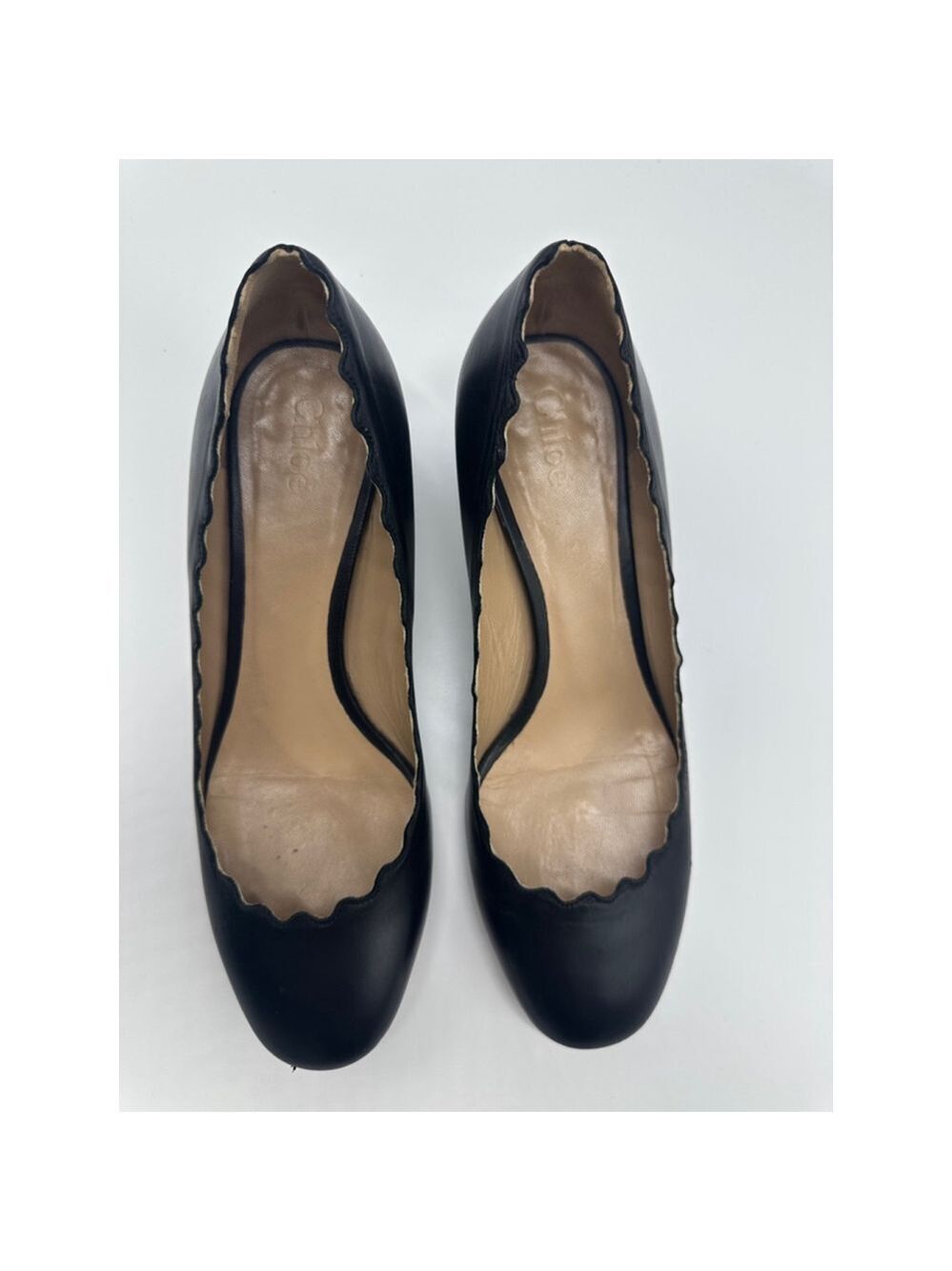 Chloé Lauren Scalloped Black Leather Block Heel Pumps Size 35 (US 4.5–5) - Picture 3 of 7